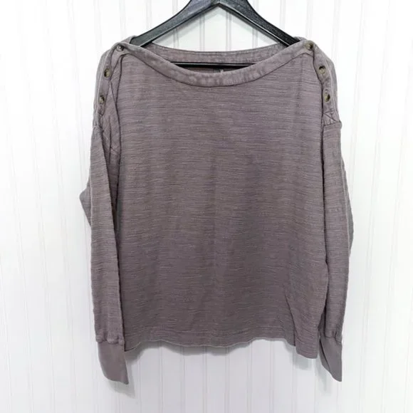 By Anthropologie Delilah Button Sleeve Top - Picture 2 of 6